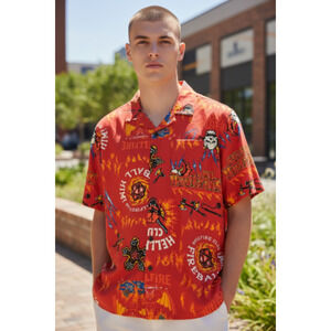 NWT Netflix Stranger Things Men's Hellfire Graphic Button Up Flame Shirt XL